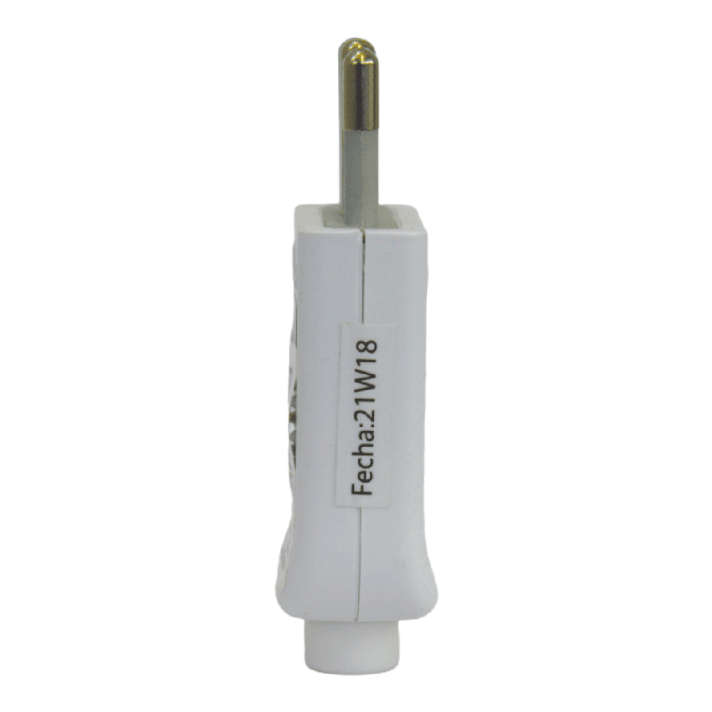 Enchufe Macho Blanco 2P+T 10 Amp 250v bco